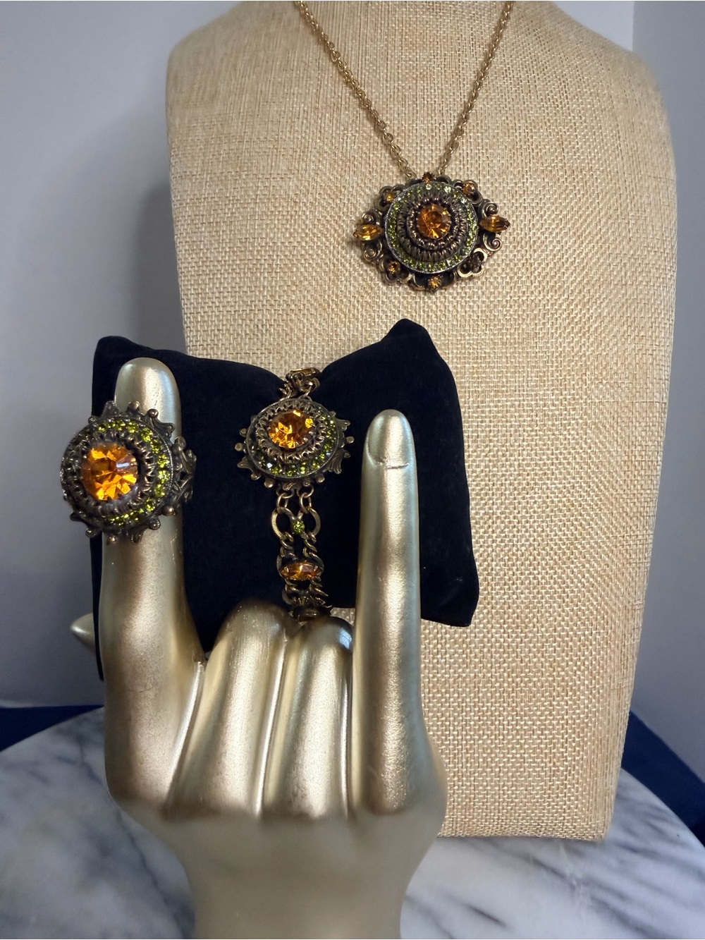 Vintage Hobe Necklace, Bracelet, And Ring Parure - image 2